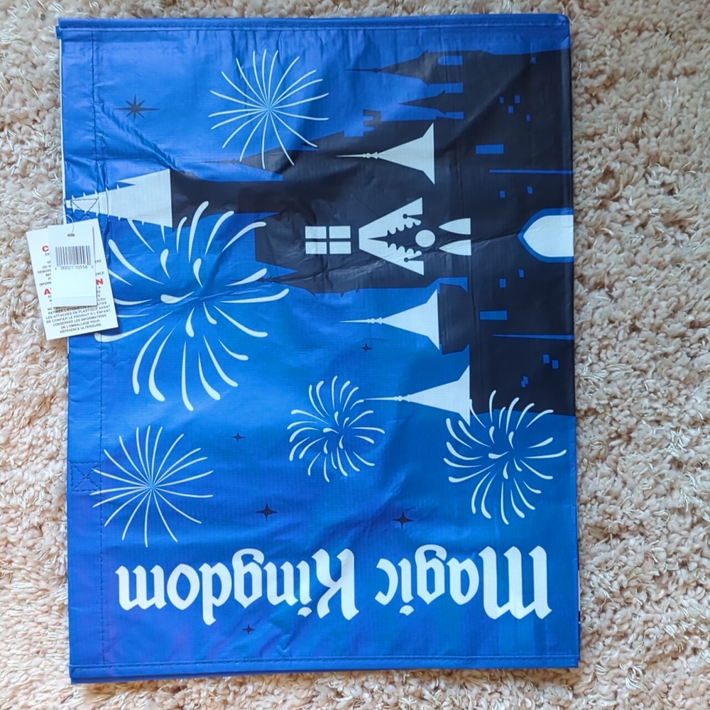 NWT Disney World Medium Magic Kingdom Reusable Shopping Tote